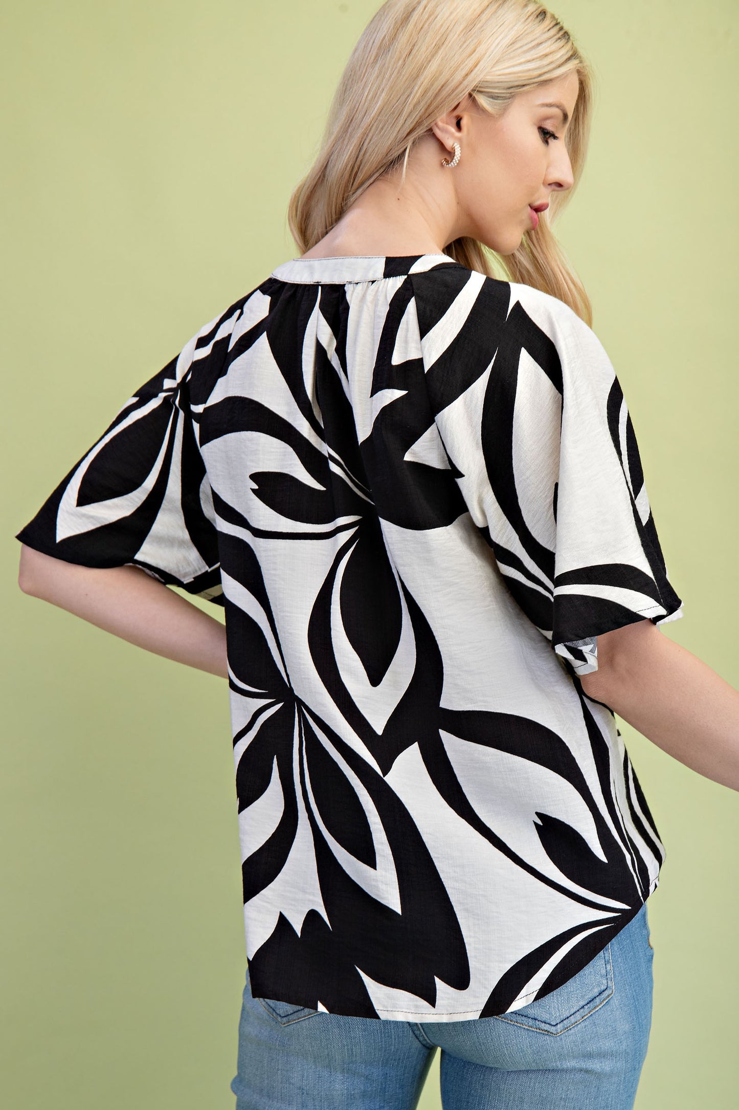 Black Mix Tropical Printed V-neck Top