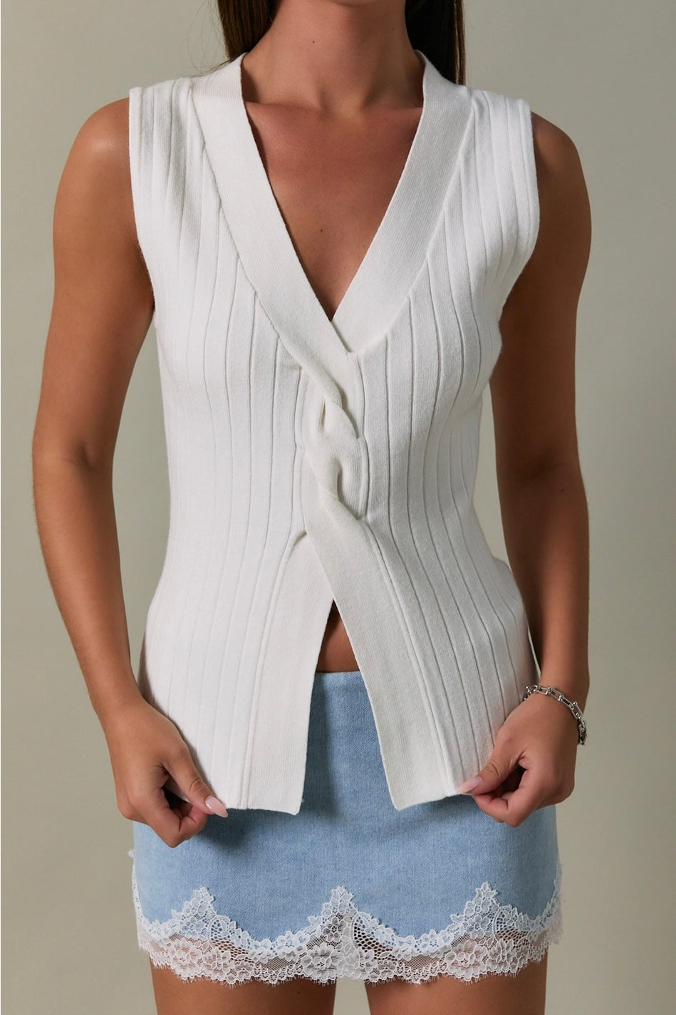 Twisted Front V-Neck Sleeveless Sweater Top