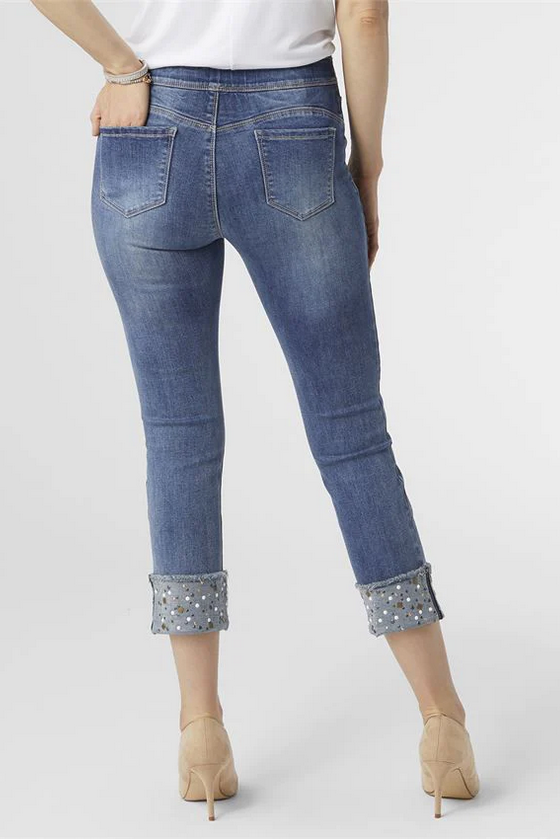 OMG Boyfriend Capri Jeans With Studded Bottom